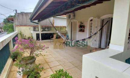 Casa com 4 dormitórios à venda, 230 m² por R$ 720.000,00 - Bosque dos Eucaliptos - São José dos Campos/SP