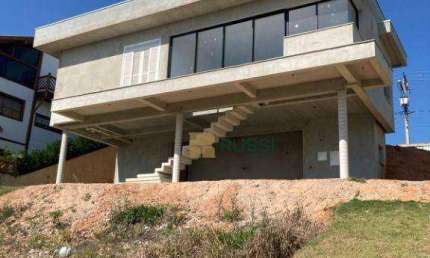 Casa com 4 dormitórios à venda, 227 m² por R$ 750.000,00 - Village Parahybuna - Paraibuna/SP