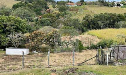 Chácara com 4 dormitórios, 15000 m² - venda por R$ 1.200.000,00 ou aluguel por R$ 6.239,42/mês - Chácaras Rurais de Guararema - Jacareí/SP