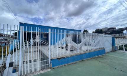 Casa para Locação em Araucária, Iguaçu, 3 dormitórios, 1 suíte, 3 banheiros, 2 vagas