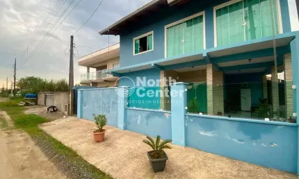 Sobrado com Suíte e Piscina, Bairro Centro, Balneário Barra do Sul, SC