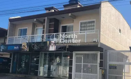 Sobrado com 2 residências e 2 salas comercias a venda, Itajuba, Barra Velha, SC