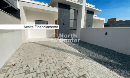 Casa Geminada á venda com Suíte e Quintal, N° 2 Bairro Costeira, Balneário Barra do Sul, SC