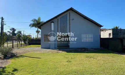 Casa de Esquina em Alvenaria com Terreno Amplo á venda, Bairro Salinas, Balneário Barra do Sul, SC