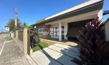 Casa padrão à Venda próximo a lagoa, Costeira, Balneário Barra do Sul, SC