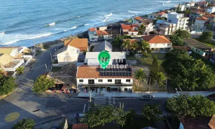 Sobrado com 2 apartamentos à Venda com 2 Sala comercial + casa com piscina, Centro, Balneário Barra