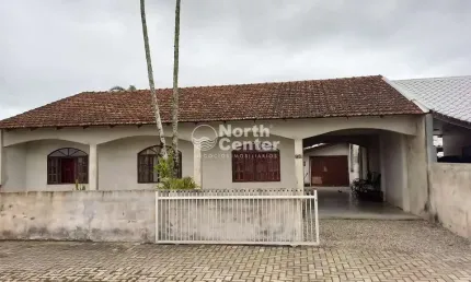 Casa à venda  80 metros da praia, salinas, balneário barra do sul, sc