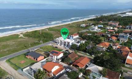 Sobrado geminado de frente para o mar à venda, Bairro Salinas, Balneário Barra do Sul, SC
