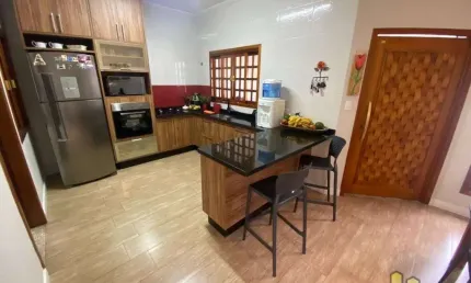 Casa com 3 quartos à venda na rua maria martins, 123, loteamento villa branca, jacareí por r$ 600.000