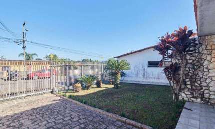 Casa com 4 dormitórios à venda, 320 m², no Ouro Verde em Campo Largo!