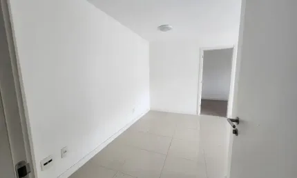 Apartamento com 2 quartos à venda na Avenida Abraham Medina, 355, Camorim, Rio de Janeiro