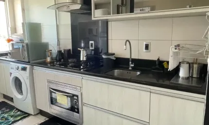 LINDO APARTAMENTO 2 DORMITÓRIOS – MOBILIADO | SÃO JOSÉ/SC