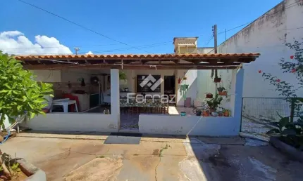 Casa com 6 quartos à venda no Presidente Roosevelt, Uberlândia 