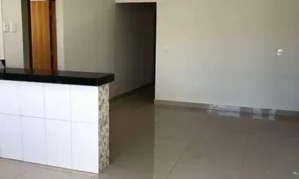 Excelente casa à venda no Bairro Santa Rosa em Uberlândia