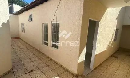 Casa à venda, 2 quartos, 2 vagas, Pacaembu - Uberlândia/MG