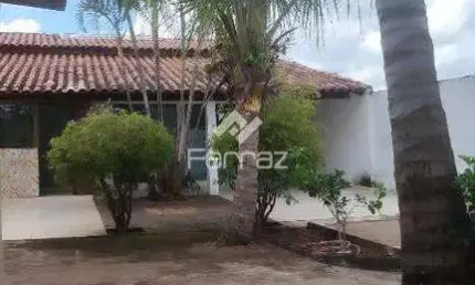 Casa à venda, 3 quartos, 6 vagas, São Jorge - Uberlândia/MG