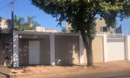 Sobrado no bairro presidente roosevelt em uberlândia