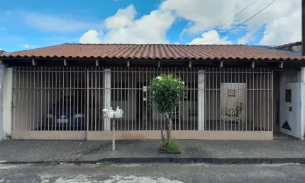 Casa à venda, 5 quartos, 4 vagas, Planalto - Uberlândia/MG