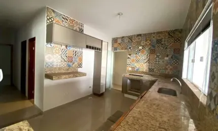 Casa à venda, 3 quartos, 1 suíte, 2 vagas, Cidade Jardim - Uberlândia/MG
