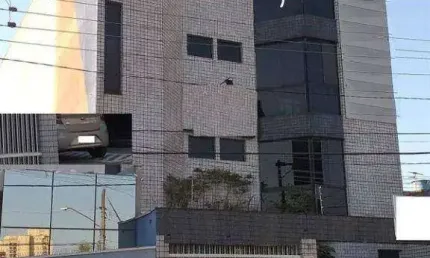 Prédio com 664,52 de área construída,com 17 salas grandes, auditório com capacidade para 100 pessoas. Possui 3 andares - dois banheiros por andar.