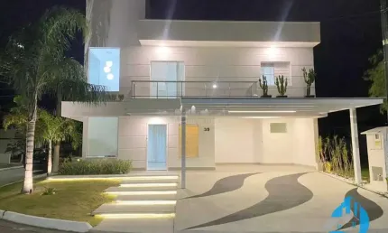 Linda casa em condomínio de alto padrão em Taubaté SP
