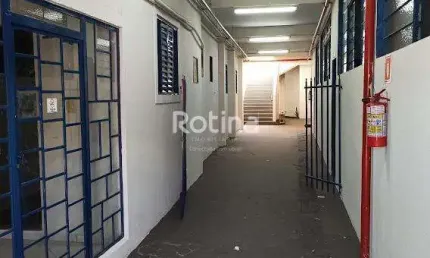 Prédio Inteiro para alugar, Bom Jesus - Uberlândia/MG - Rotina Imobiliária