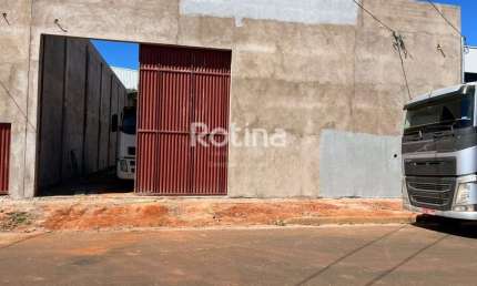 Galpão para alugar, Novo Mundo - Uberlândia/MG - Rotina Imobiliária