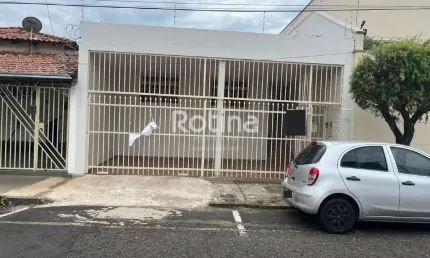 Casa para alugar, 1 quarto, Osvaldo Rezende - Uberlândia/MG - Rotina Imobiliária