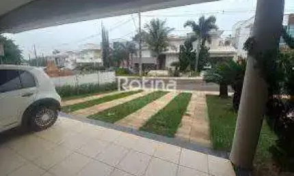 Casa Condomínio Fechado para alugar, 5 quartos, Nova Uberlândia - Uberlândia/MG - Rotina Imobiliária