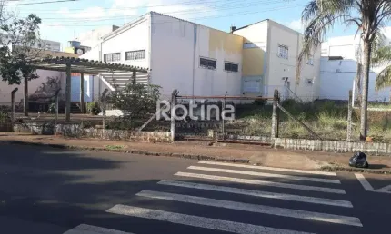 Área para alugar, Osvaldo Rezende - Uberlândia/MG - Rotina Imobiliária