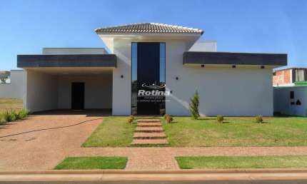 Casa para alugar, 4 quartos, Granja Marileusa - Uberlândia/MG - Rotina Imobiliária