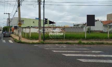 Área para alugar, Vigilato Pereira - Uberlândia/MG - Rotina Imobiliária