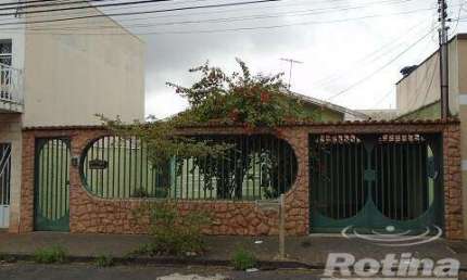 Casa para alugar, 3 quartos, Nossa Senhora Aparecida - Uberlândia/MG - Rotina Imobiliária