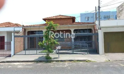 Casa para alugar, 3 quartos, Nossa Senhora Aparecida - Uberlândia/MG - Rotina Imobiliária