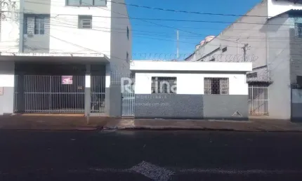 Casa para alugar, 1 quarto, Nossa Senhora Aparecida - Uberlândia/MG - Rotina Imobiliária