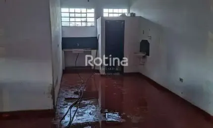 Loja para alugar, Nossa Senhora Aparecida - Uberlândia/MG - Rotina Imobiliária