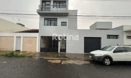 Casa para alugar, 3 quartos, Nossa Senhora Aparecida - Uberlândia/MG - Rotina Imobiliária