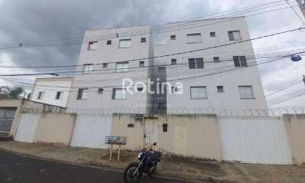 Apartamento para alugar, 3 quartos, Jardim Holanda - Uberlândia/MG - Rotina Imobiliária