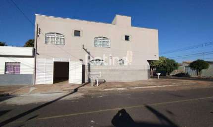 Apartamento para alugar, 4 quartos, Presidente Roosevelt - Uberlândia/MG - Rotina Imobiliária