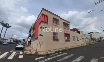 Casa para alugar, 3 quartos, Centro - Uberlândia/MG - Rotina Imobiliária