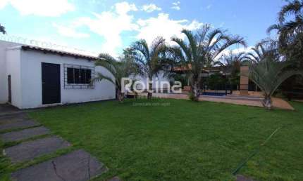 Casa para alugar, 4 quartos, Morada Nova - Uberlândia/MG - Rotina Imobiliária