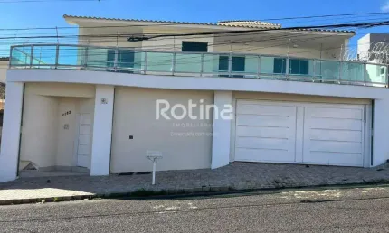 Casa para alugar, 4 quartos, Daniel Fonseca - Uberlândia/MG - Rotina Imobiliária