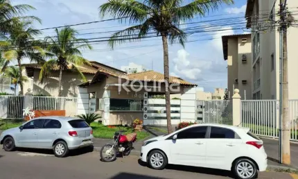 Apartamento para alugar, 3 quartos, Umuarama - Uberlândia/MG - Rotina Imobiliária