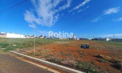 Área para alugar, Novo Mundo - Uberlândia/MG - Rotina Imobiliária