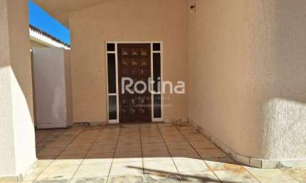 Casa para alugar, 3 quartos, Saraiva - Uberlândia/MG - Rotina Imobiliária