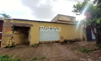 Casa para alugar, 3 quartos, Jaraguá - Uberlândia/MG - Rotina Imobiliária