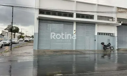Galpão para alugar, Umuarama - Uberlândia/MG - Rotina Imobiliária