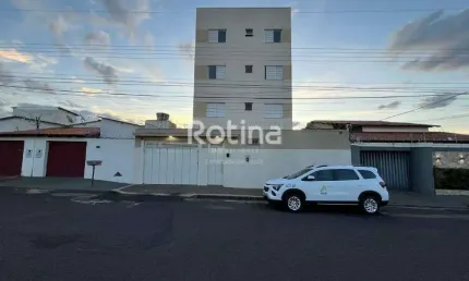 Apartamento para alugar, 2 quartos, Segismundo Pereira - Uberlândia/MG - Rotina Imobiliária