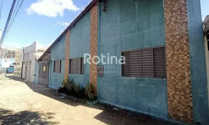 Casa para alugar, 3 quartos, Martins - Uberlândia/MG - Rotina Imobiliária