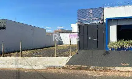 Casa Comercial para alugar, Granada - Uberlândia/MG - Rotina Imobiliária